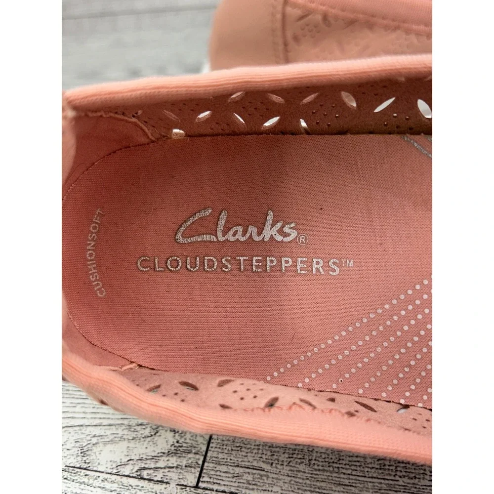 Clarks Cloudsteppers Ballet Flats Womens 6.5M Pink Cutout Slip On Comfort Shoes‎